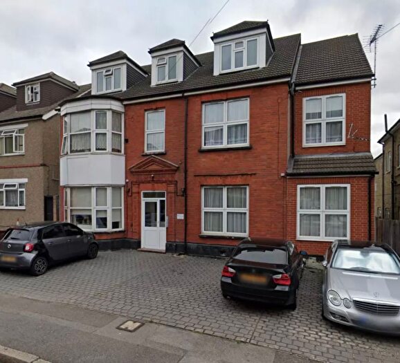 1 Bedroom Flat To Rent In Junction Road, Romford, RM1