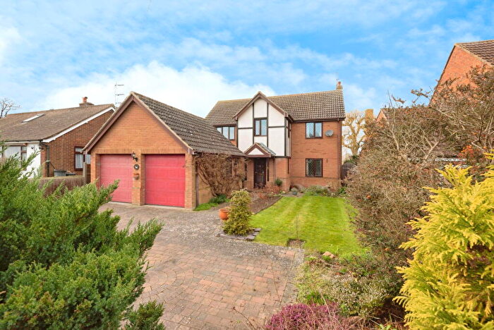 4 Bedroom Detached House For Sale In High Street, Meppershall, Shefford, SG17