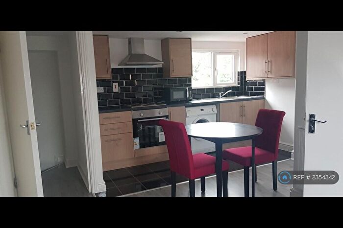 1 Bedroom Flat To Rent In Walthamstow, London, E17
