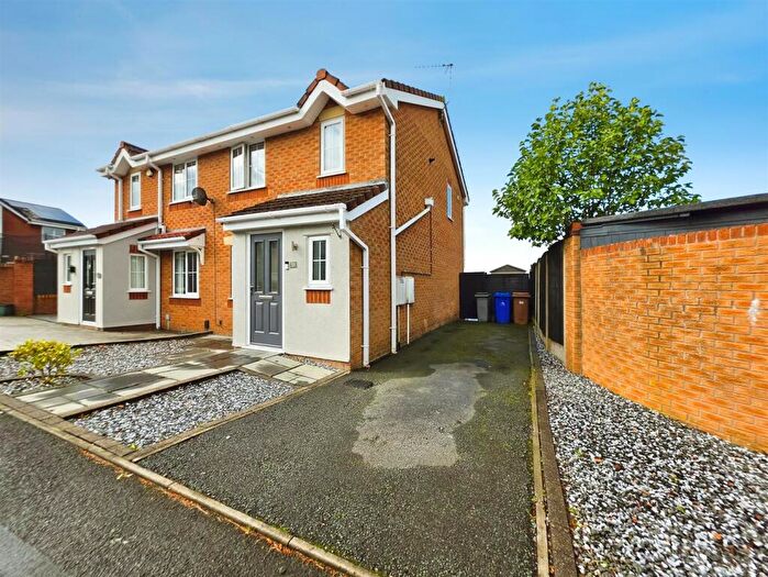 3 Bedroom Semi-Detached House For Sale In Spitfire Way, Stoke-On-Trent, ST6