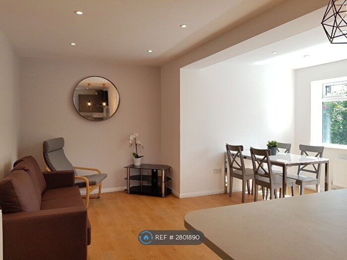 4 Bedroom End Of Terrace House To Rent In Rudhall Grove, Bristol, BS10