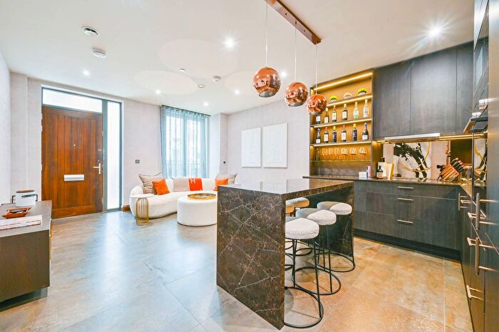 3 Bedroom Flat For Sale In Shirland Road, Maida Vale, London, W9