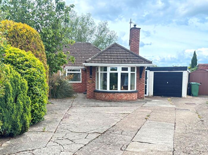 3 Bedroom Semi Detached House For Sale In Laura Close, Longlevens, GL2