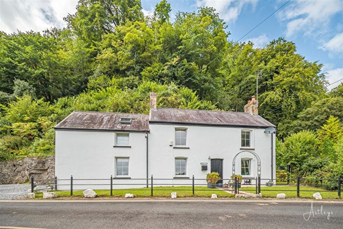 3 Bedroom Detached House For Sale In Parkmill, Swansea, SA3