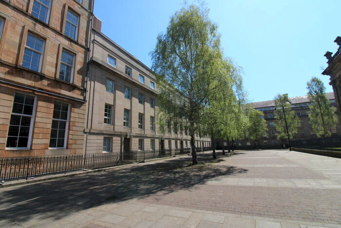 2 Bedroom Flat To Rent In St. Andrews Square, Glasgow, G1