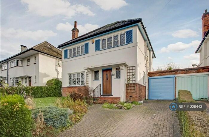 4 Bedroom Detached House To Rent In Cranbourne Drive, Pinner, HA5