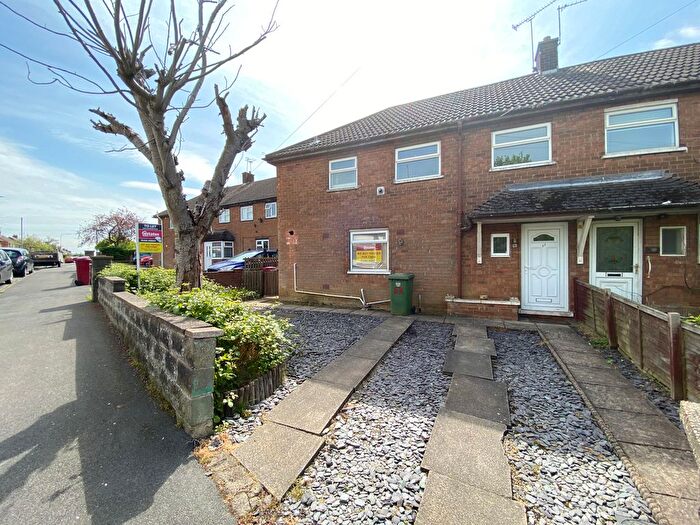 3 Bedroom Semi-Detached House To Rent In Angerstein Road, Scunthorpe, DN17