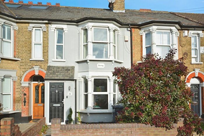 3 Bedroom Terraced House For Sale In Rye Road, Hoddesdon, EN11