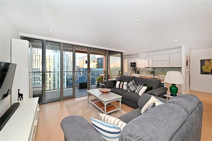 3 Bedroom Flat For Sale In Heritage Tower, East Ferry Road, Canary Wharf, London, E14