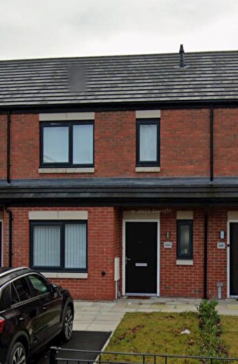 2 Bedroom Terraced House To Rent In Farnborough Road, Manchester, M40