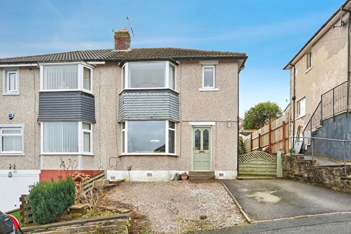 3 Bedroom Semi Detached House For Sale In Oakbank Drive, Keighley, BD22