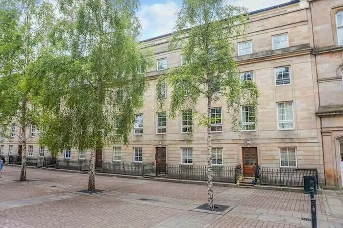 1 Bedroom Flat To Rent In St Andrews Square, Merchant City, G1