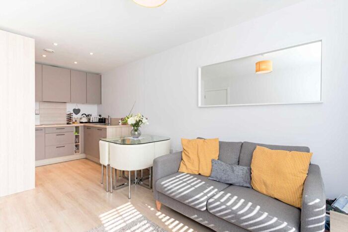 1 Bedroom Apartment To Rent In Harpers Lodge, Arundale Walk, Horsham, RH12