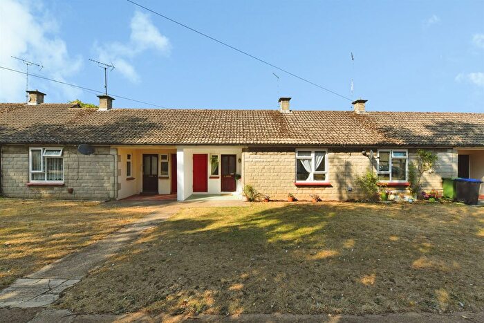 1 Bedroom Terraced Bungalow For Sale In School Walk, Chippenham, SN14