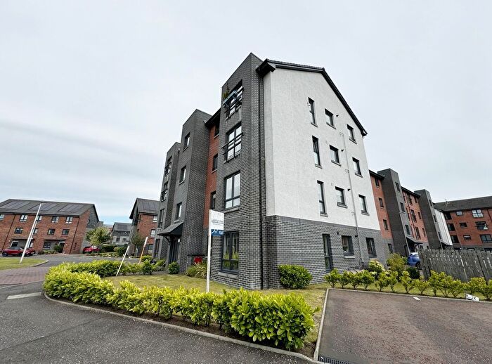 2 Bedroom Flat To Rent In Lapwing Crescent, Ferry Village, Renfrew, PA4