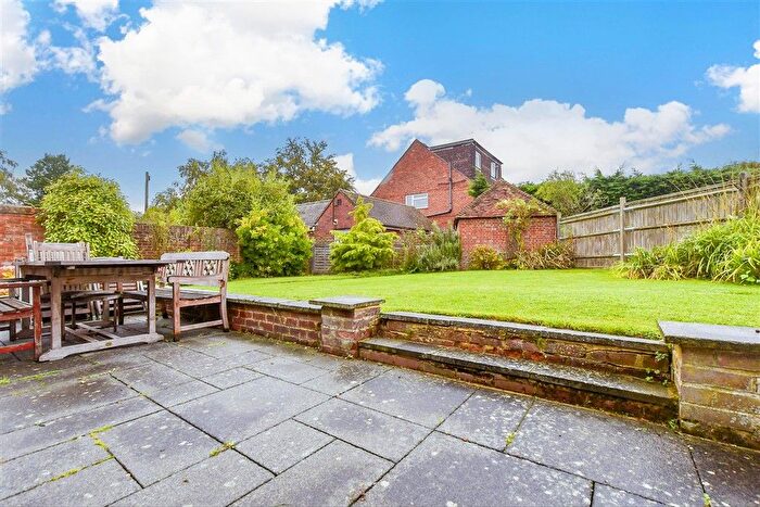 2 Bedroom Detached Bungalow For Sale In Millfield, High Halden, Ashford, Kent, TN26