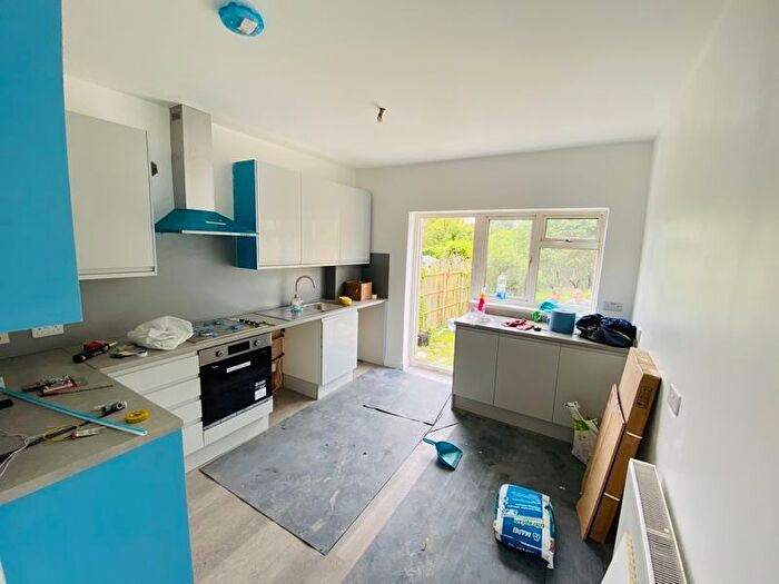 3 Bedroom Semi-Detached House To Rent In Edgwarebury Gardens, Edgware, HA8