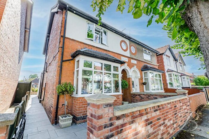 3 Bedroom Semi Detached House For Sale In Woodland Grove, Mansfield Woodhouse, Mansfield, NG19