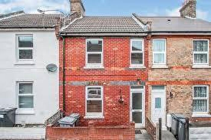 2 Bedroom House To Rent In Stanley Road, Bournmeouth, BH1
