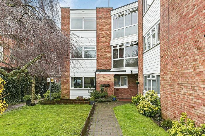 2 Bedroom Apartment To Rent In Gwynns Walk, Hertford, SG13