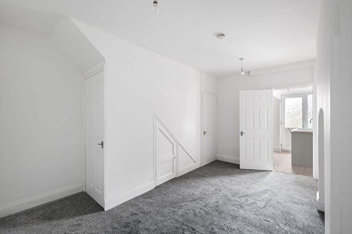 3 Bedroom Terraced House For Sale In Hopton Street, Worcester, WR2