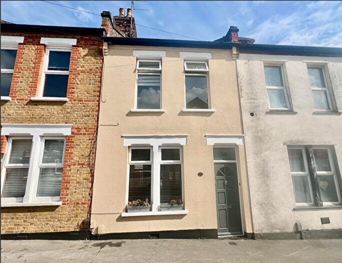 2 Bedroom Terraced House To Rent In Brighton Avenue, Southend-On-Sea, SS1