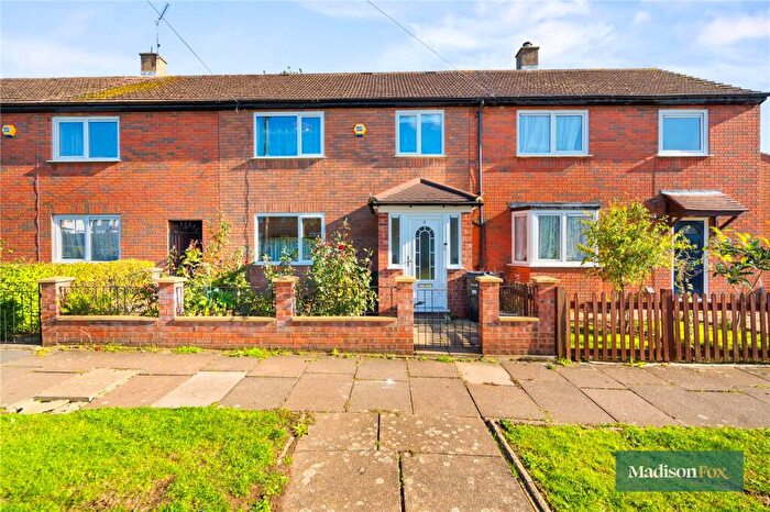 3 Bedroom Terraced House For Sale In Fernie Close, Chigwell, IG7