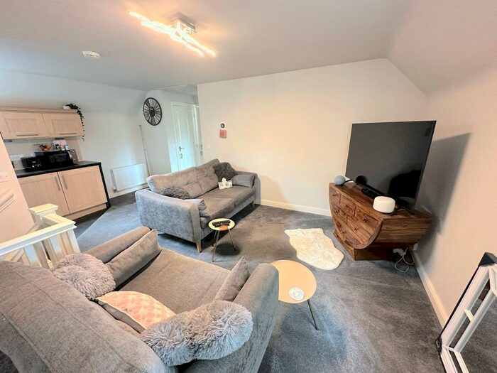 1 Bedroom Flat To Rent In Pippin Court, Halifax, HX2