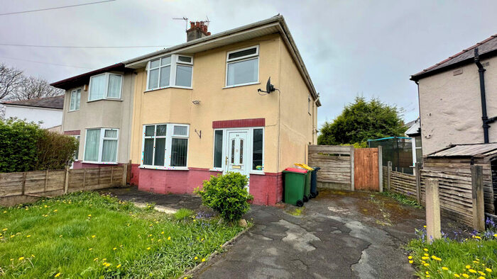 3 Bedroom Terraced House To Rent In Carlton Drive, Preston, Lancashire, PR1