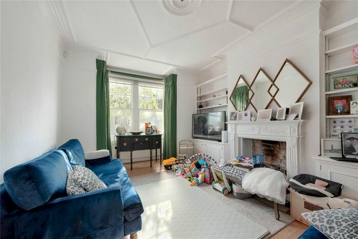 4 Bedroom Terraced House To Rent In Fircroft Road, London, SW17