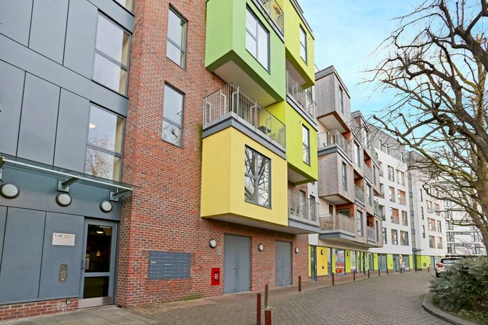 2 Bedroom Flat To Rent In Bollo Lane, London, W4