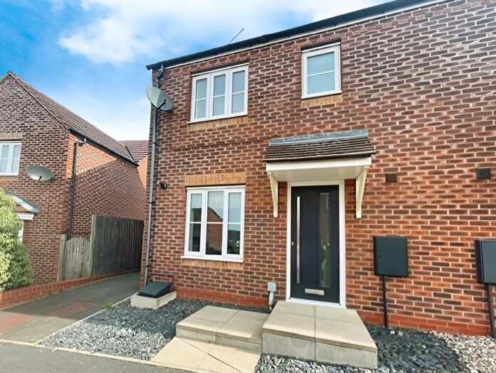 3 Bedroom House To Rent In Burtree Drive, Stoke-On-Trent, ST6