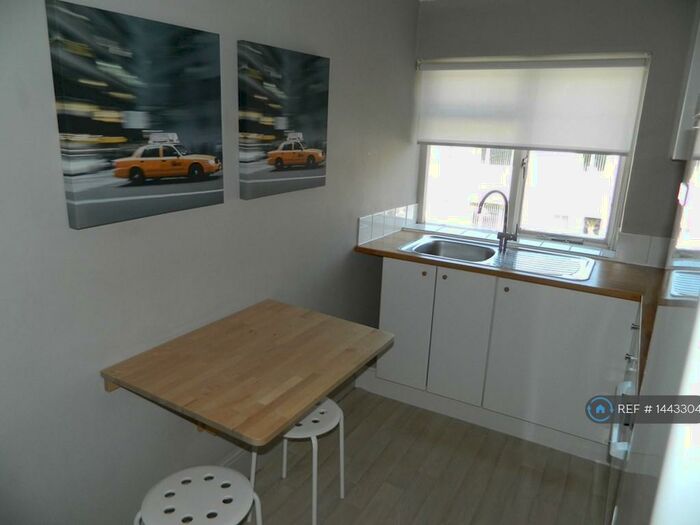 1 Bedroom Flat To Rent In Gordon Street, Ilkley, LS29