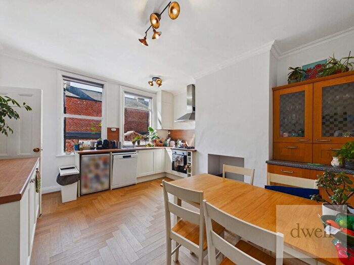 3 Bedroom Terraced House To Rent In Broomfield Road, Headingley, Leeds, LS6