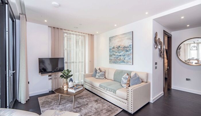 2 Bedroom Flat To Rent In Charles Clowes Walk, London, SW11