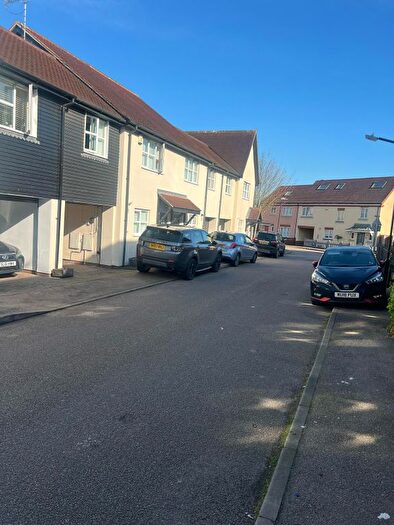 3 Bedroom Terraced House To Rent In Deer Park Way, Waltham Abbey, EN9