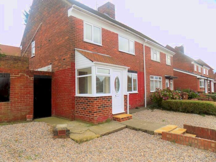 3 Bedroom Semi-Detached House To Rent In Davison Avenue, Silksworth, Sunderland, SR3
