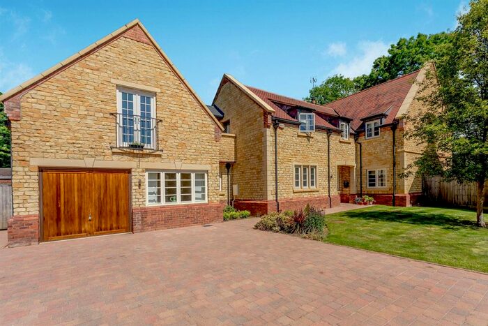 5 Bedroom Detached House For Sale In Gunning Court, Horton, Northampton, NN7