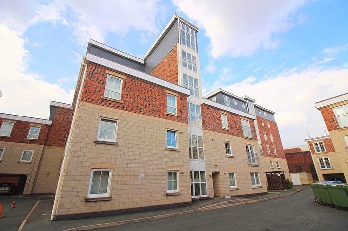 2 Bedroom Flat To Rent In Kaber Court, Liverpool, L8
