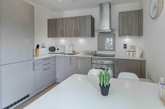 2 Bedroom Apartment To Rent In Peninsula Quay, Pegasus Way, ME7