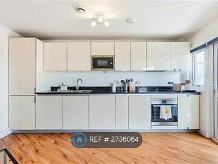 1 Bedroom Flat To Rent In Arthur Road, London, SW19