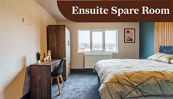 5 Bedroom Terraced House To Rent In All Ensuite Spare Rooms // Bed // Aug, LN5