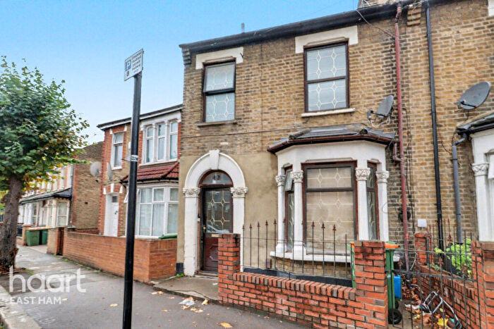 3 Bedroom Terraced House For Sale In Little Ilford Lane, London, E12