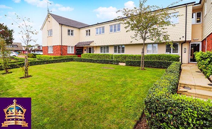 2 Bedroom Flat To Rent In Richmond Court, Benfleet, SS7