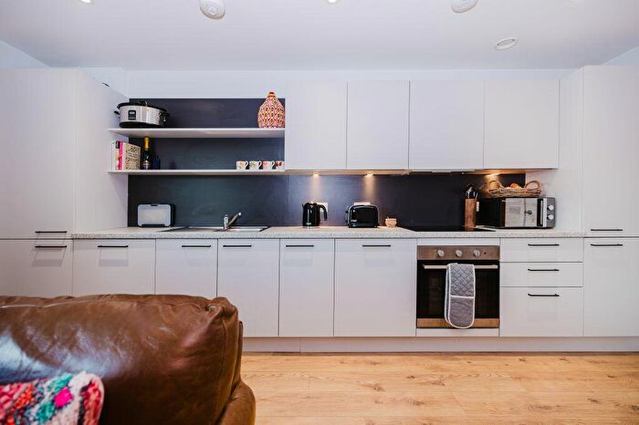 1 Bedroom Flat For Sale In Pillans Walk, Ropemaker Street, Edinburgh, EH6