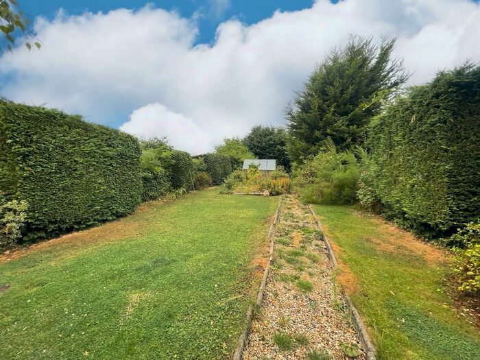 3 Bedroom Semi-Detached House For Sale In Preston Deanery Road, Quinton, Northampton, NN7