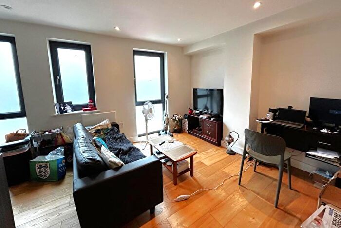 1 Bedroom Apartment To Rent In Woking, GU21