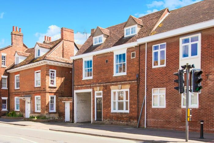 2 Bedroom Mews To Rent In Ock Street, Abingdon, OX14