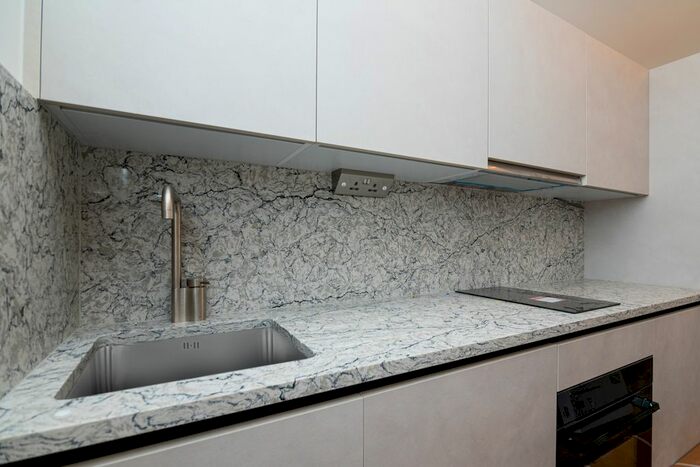 1 Bedroom Flat To Rent In Rita Rd, Vauxhall, SW8