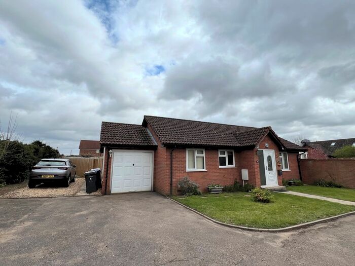 3 Bedroom Bungalow To Rent In Pine Ridge, Beck Row, Bury St. Edmunds, IP28